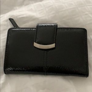 Kenneth Cole black patten leather wallet